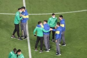 «Γαλαζοκίτρινοι» και «πράσινοι» αγκαλιάστηκαν πριν το ματς! 