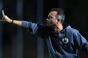 Επιστροφή και εξάδα... με Όνι Βαλακάρι! (Φώτος)