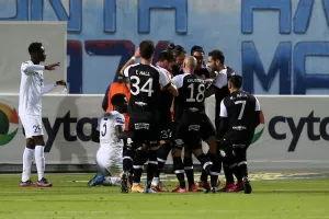 Εθνικός - Ολυμπιακός: Η αλλαγή έφερε την πρώτη νίκη! (φώτος)
