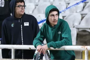 Το "αιώνιο" στις εξέδρες/ΦΩΤΟΡΕΠΟΡΤΑΖ