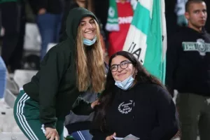 Το "αιώνιο" στις εξέδρες/ΦΩΤΟΡΕΠΟΡΤΑΖ