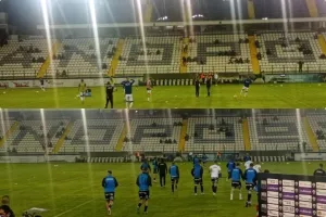 (ΒΙΝΤΕΟ) Ζέσταμα στο “ΠΑΠ”/Σέντρα σε λίγο