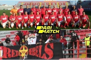 Red Rebels εναντίον Παλαιμάχων