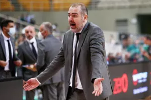 «Έχουμε πρόβλημα με Ανγκόλα, θα βελτιωθούμε στη συνέχεια»