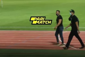 Ενθουσιασμένος ο ηγέτης του Άρη, "επίσκεψη" στ' αποδυτήρια της ομάδας! 