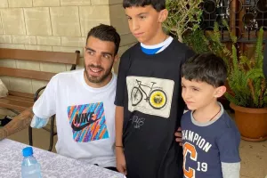 "Ποδηλατώ για τα παιδιά της Αφρικής" με Τιμούρ και παίκτες (φώτος)