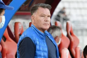 «Το προπονητικό θα ονομαστεί Βασίλης Καραπιάλης και σε όποιον αρέσει»