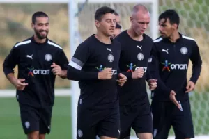 «Μέσα» ο Μαρινάκης για Βόλο, επέστρεψαν οι διεθνείς