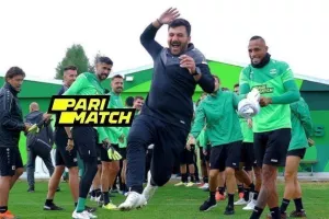 Οι... ξεχωριστές ευχές στον Χριστοφόρου (φώτος)