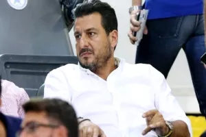 Πυρ κατά της διαιτησίας: "Ανίκανος ή εντολοδόχος"