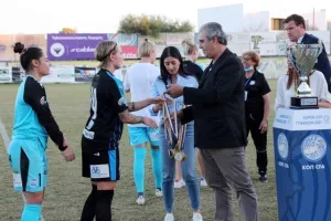 Στις Apollon Ladies το Super Cup! (φώτος)