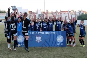 Στις Apollon Ladies το Super Cup! (φώτος)