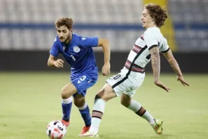 “Έπεσε” μαχόμενη η Εθνική Ελπίδων 