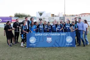 Στις Apollon Ladies το Super Cup! (φώτος)