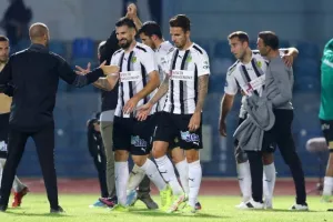 Φωτορεπορτάζ/Πάρτι και πολλά χαμόγελα! 