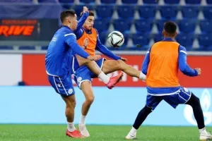 (ΦΩΤΟΣ) Η Εθνική μας στην Gazprom Arena