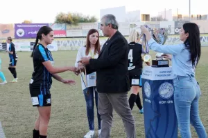 Στις Apollon Ladies το Super Cup! (φώτος)