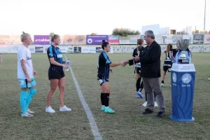 Στις Apollon Ladies το Super Cup! (φώτος)