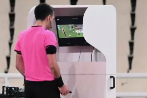 Με VAR από τη φάση των 16