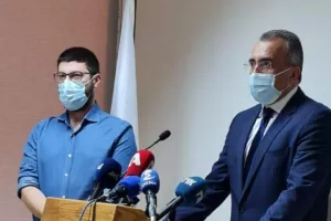 Η απάντηση για έξτρα μέτρα μόνο για ανεμβολίαστους στην Κύπρο