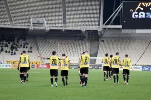  Πρώτος στόχος η απόκτηση κεντρικού χαφ