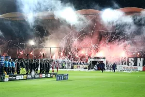 «Καμίνι» παρά τη βροχή το «Γεντί Κουλέ» (φώτος)
