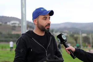 ΦΩΤΟΣ/Πήραν τις τσάπες στην Ομόνοια!