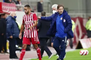 Τελικές επαφές με Μαρτίνς και Ελ Αραμπί