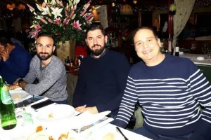 Δείπνο σε ΜΜΕ και... Πρέσβη! (Φώτος)