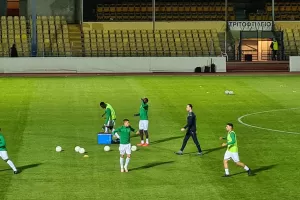 Άρης - Ολυμπιακός: Το ζέσταμα των ομάδων (φώτος)