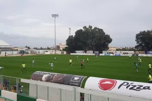 Μοιρασιά στη Δερύνεια (φώτος)