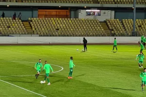 Άρης - Ολυμπιακός: Το ζέσταμα των ομάδων (φώτος)