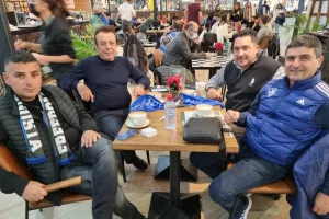 Ετοιμη... η παρέα! (ΑΝΟ)