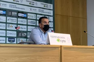 "Συγχαρητήρια στους παίκτες μου για την υπομονή που έδειξαν για κάποια πράγματα"