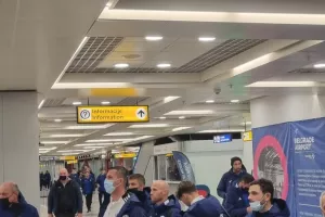 Από "Παρτιζάνα", αεροδρόμιο! (φώτος)