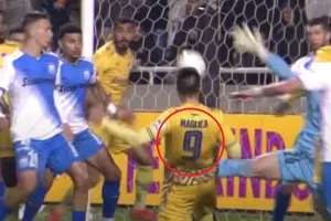 ΑΠΟΕΛ/Οι δυο... κορυφαίες "είχαν" Μάγκλιτσα