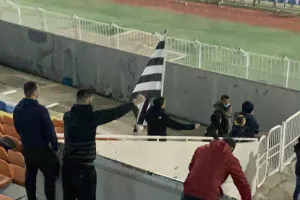 Η όμορφη κίνηση των οπαδών της ΠΑΕΕΚ προς τους παίκτες της Ανόρθωσης (φώτος/βίντεο)