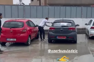 Τρολάρισμα Πόποβιτς σε Μπουσουλάζιτς 