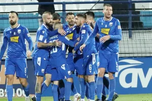 «Ντούμπλαρε» τις νίκες της και προκρίθηκε ξανά στα προημιτελικά