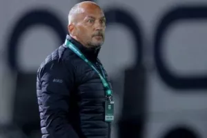 Πάφος FC με ΑΠΟΕΛ/Το σενάριο για τα άκρα της άμυνας