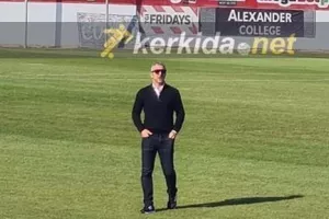 Επιθεώρηση... από Νίκκι
