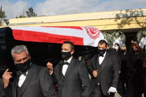 Κηδεύτηκε ο Μίμης Στεφανάκος