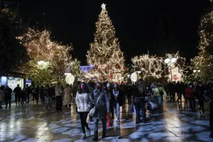 Πληροφορίες για νέα «έκρηξη» με 40.000 κρούσματα σήμερα/ΕΛΛΑΔΑ