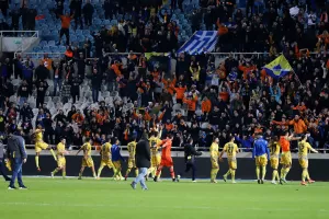 Πως ένιωθε ο ΑΠΟΕΛίστας πέρσι και πρόπερσι τέτοια μέρα! (φώτος)