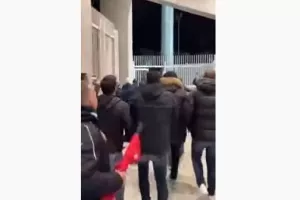 (Βίντεο από... μέσα) Έφυγαν τρελάμενοι από την "Αρένα"! 