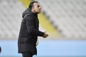 Ολυμπιακός-ΑΠΟΕΛ: Φινάλε... θρίλερ και μοιρασιά! (φώτος)
