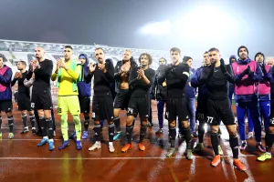 Φανέλες και RESPECT σε Μαχητές! (φώτος)