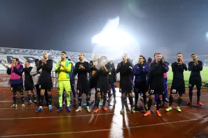 Φανέλες και RESPECT σε Μαχητές! (φώτος)