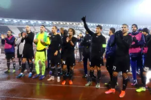 Φανέλες και RESPECT σε Μαχητές! (φώτος)