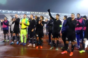Φανέλες και RESPECT σε Μαχητές! (φώτος)